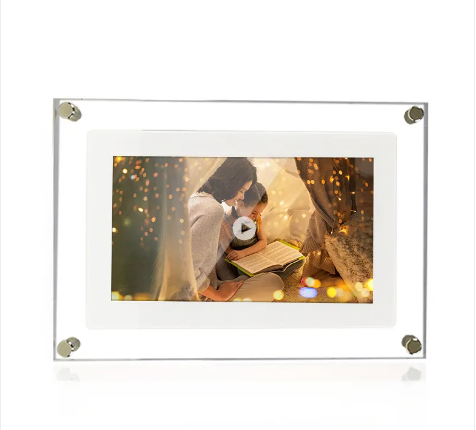 Digital Photo Frame with Video Playback & 1GB Storage